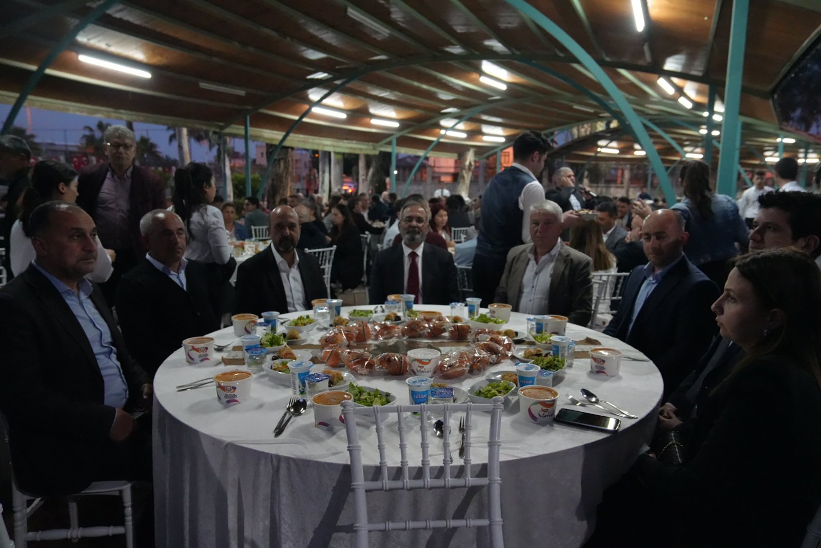 TARSUS’TA BİRLİK BERABERLİK SOFRASI KURULDU