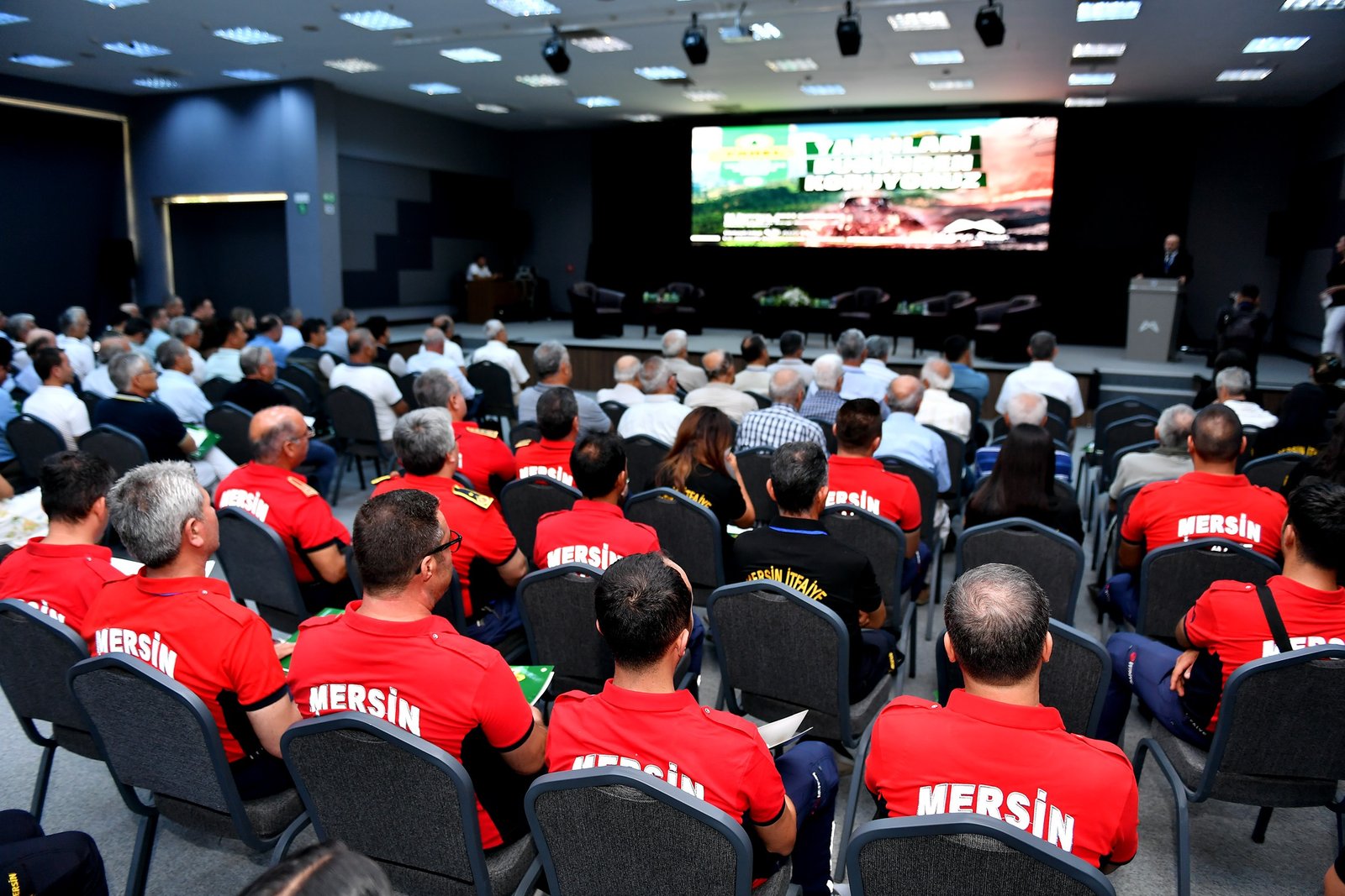 BÜYÜKŞEHİR’DEN ORMAN YANGINLARIYLA MÜCADELE PANELİ! ARTAN ORMAN YANGINLARI; MÜCADELENİN ÖNEMİNİ GÜNDEME GETİRDİ