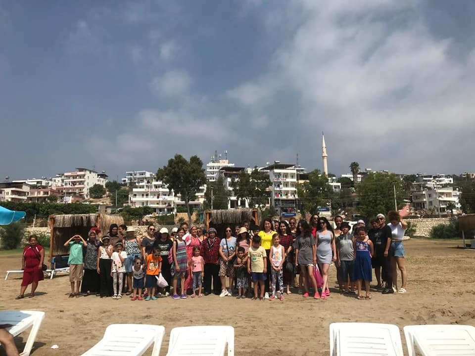 CHP’Lİ KADINLAR DENİZ TURUNDA GÖNÜLLERİNCE BİR GÜN GEÇİRDİLER