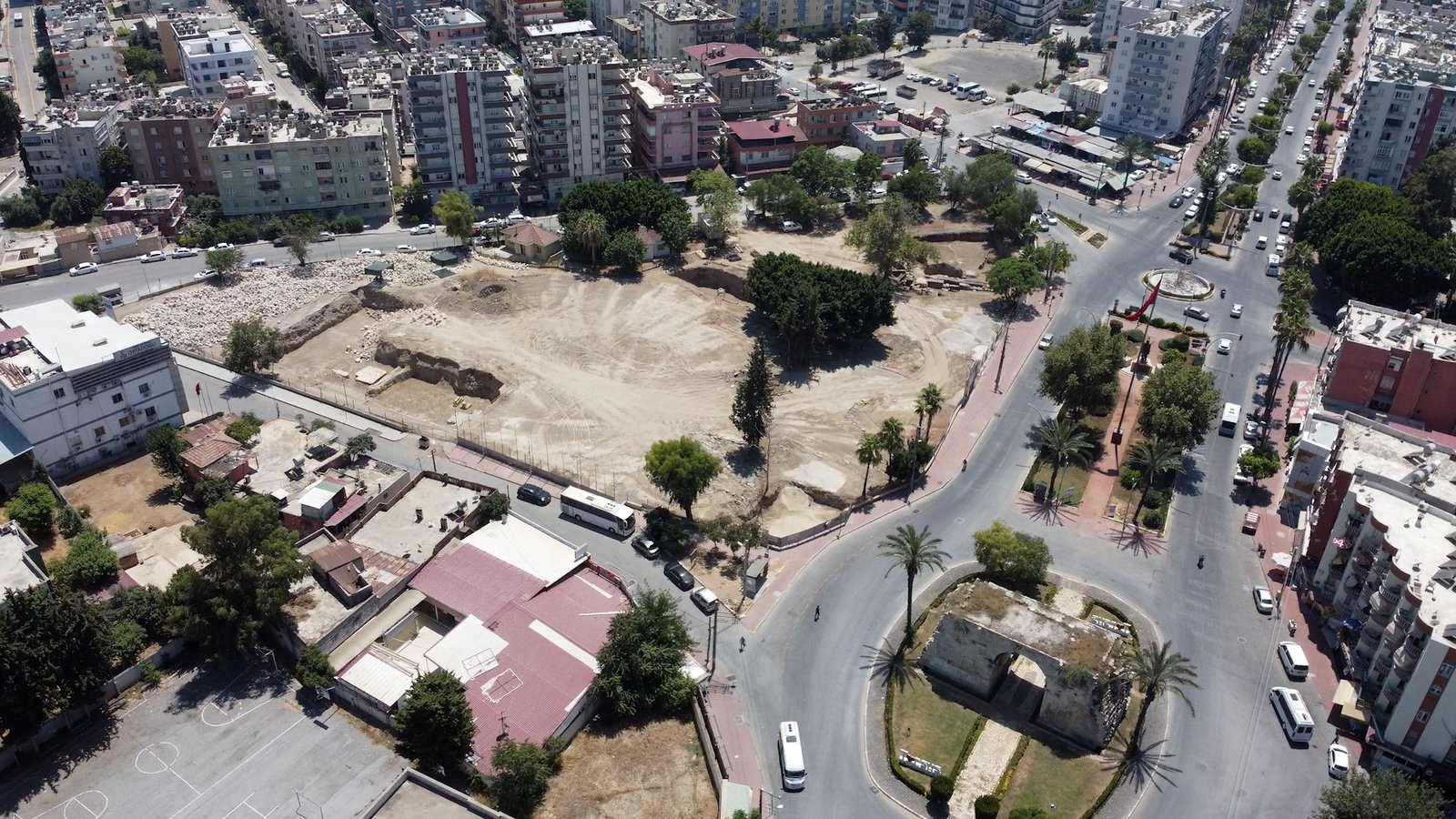 TARSUS BELEDİYESİ’NİN MEGA PROJELERİ DEVAM EDİYOR