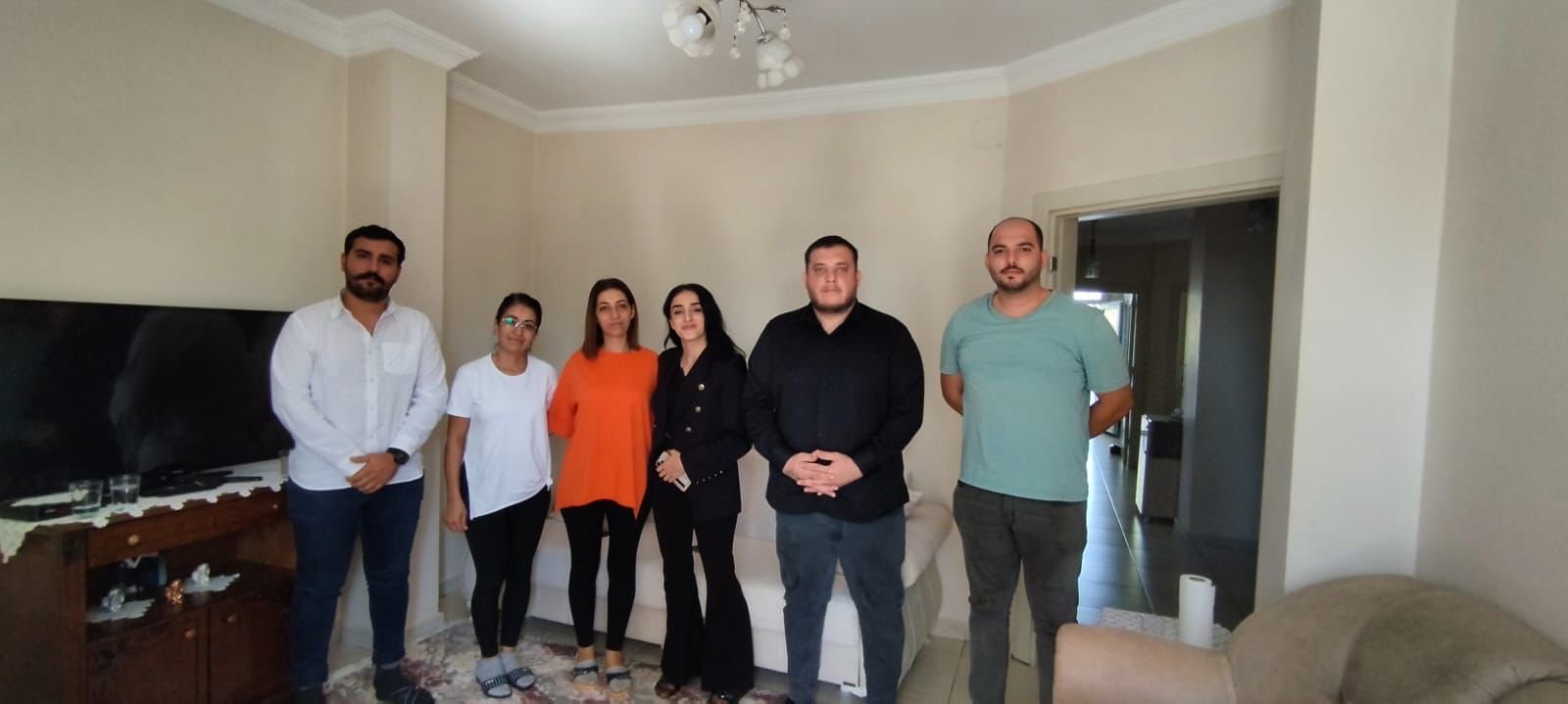 CHP TARSUS GENÇLİK KOLLARI DEPREMZEDELERİ UNUTMADI