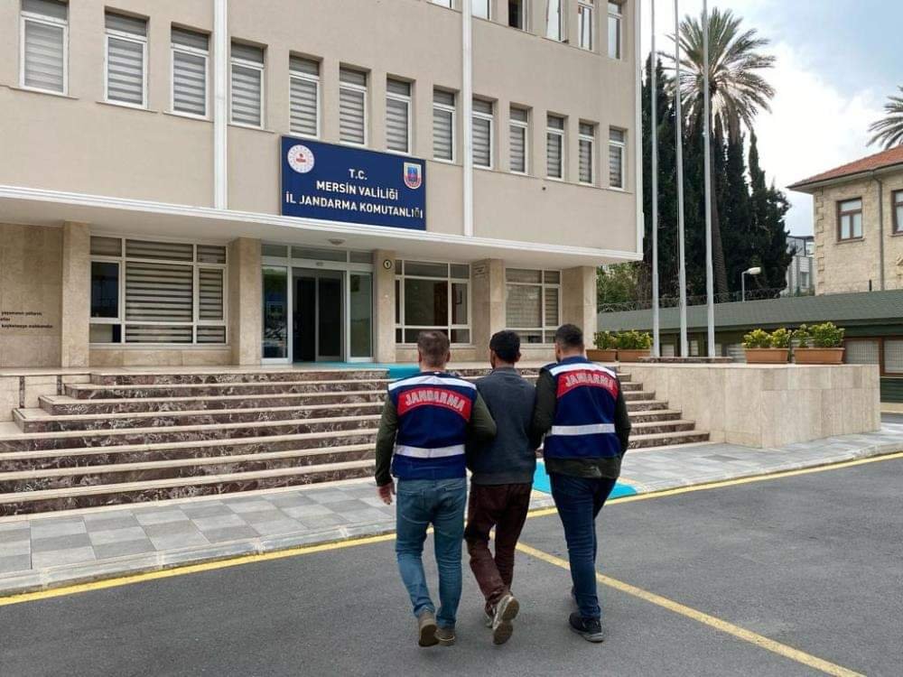 MERSİN’DE ARANAN ŞAHISLARA YÖNELİK YAPILAN OPERASYONDA 38 ŞÜPHELİ ŞAHIS GÖZALTI ALINDI 