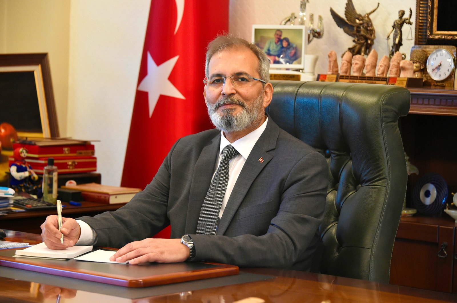 BAŞKAN BOZDOĞAN’DAN 24 KASIM ÖĞRETMENLER GÜNÜ MESAJI