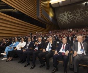 BAŞKAN SEÇER, CHP’NİN ‘İKİNCİ YÜZYIL DEĞİŞİM KURULTAYI’NA KATILDI