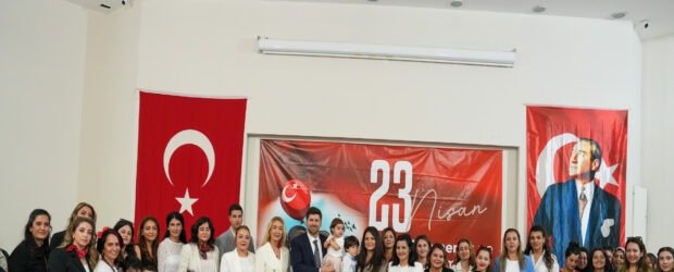 TARSUS’TA MİNİKLER 23 NİSAN’I DOYASIYA KUTLADI