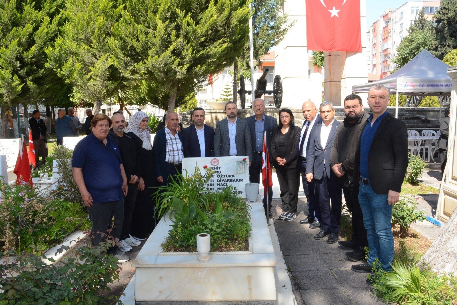 TARSUS’TA ŞEHİTLER HAFTASI DOLAYISIYLA KURAN-I KERİM OKUMA PROGRAMI GERÇEKLEŞTİRİLDİ